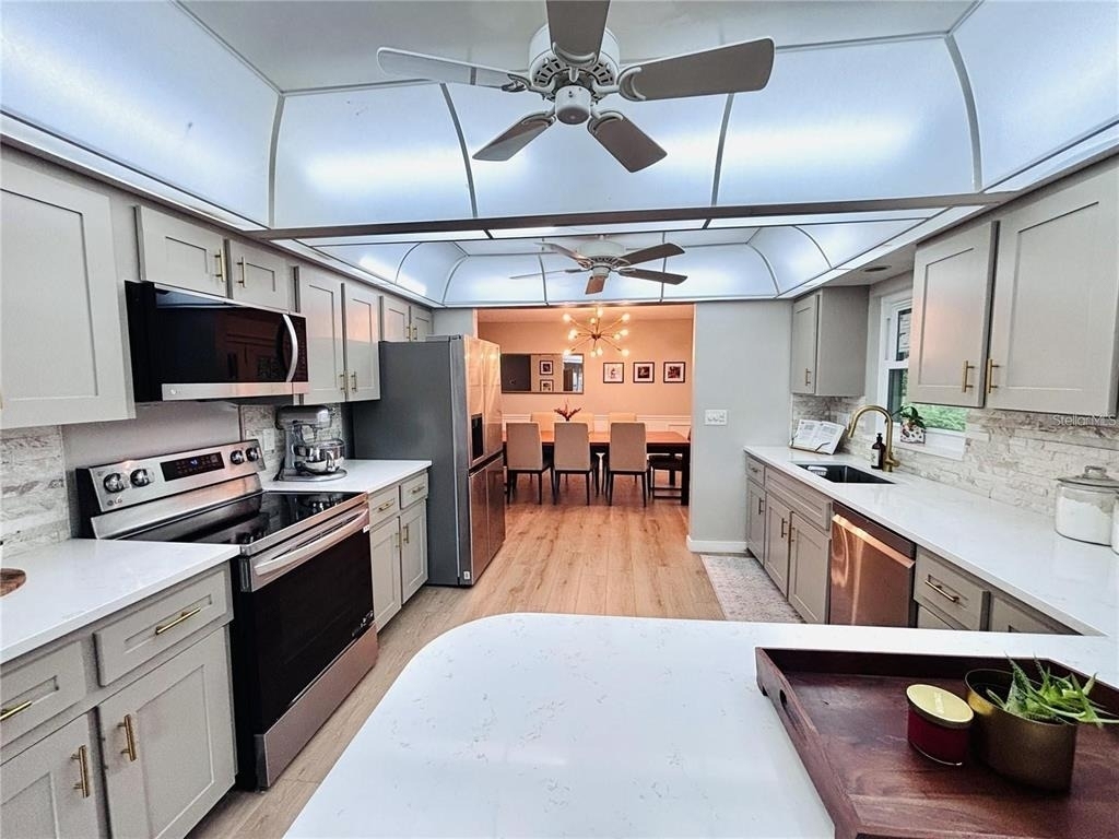 4033 W 13 - Photo 12