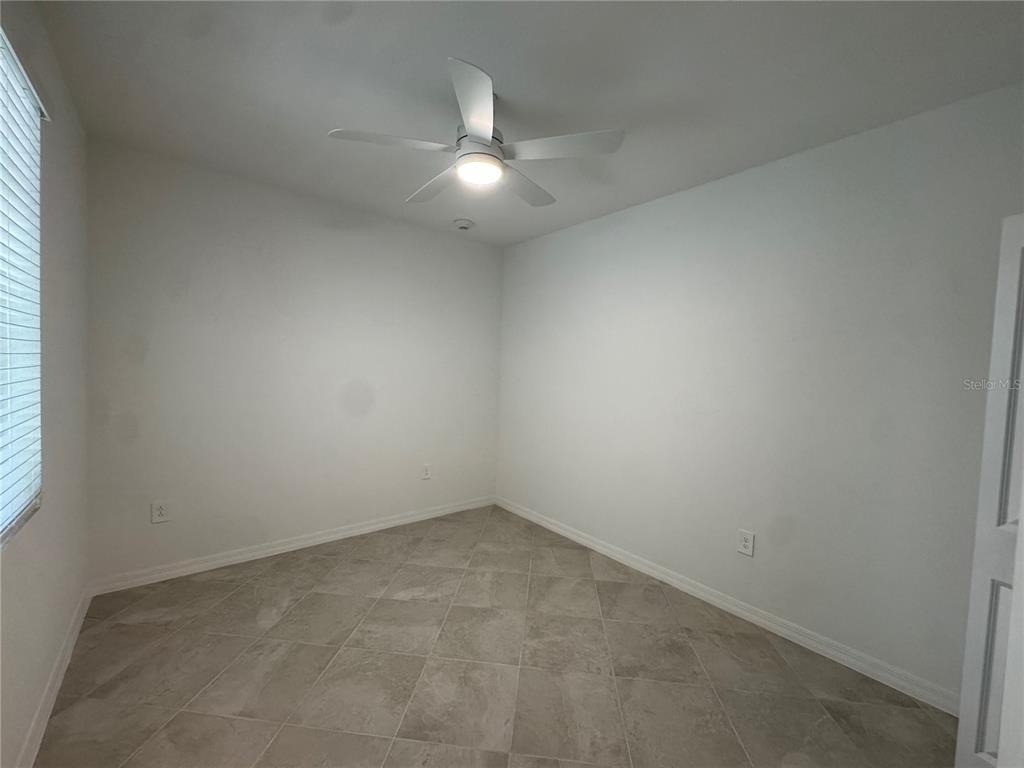 18923 Scallop Loop - Photo 14