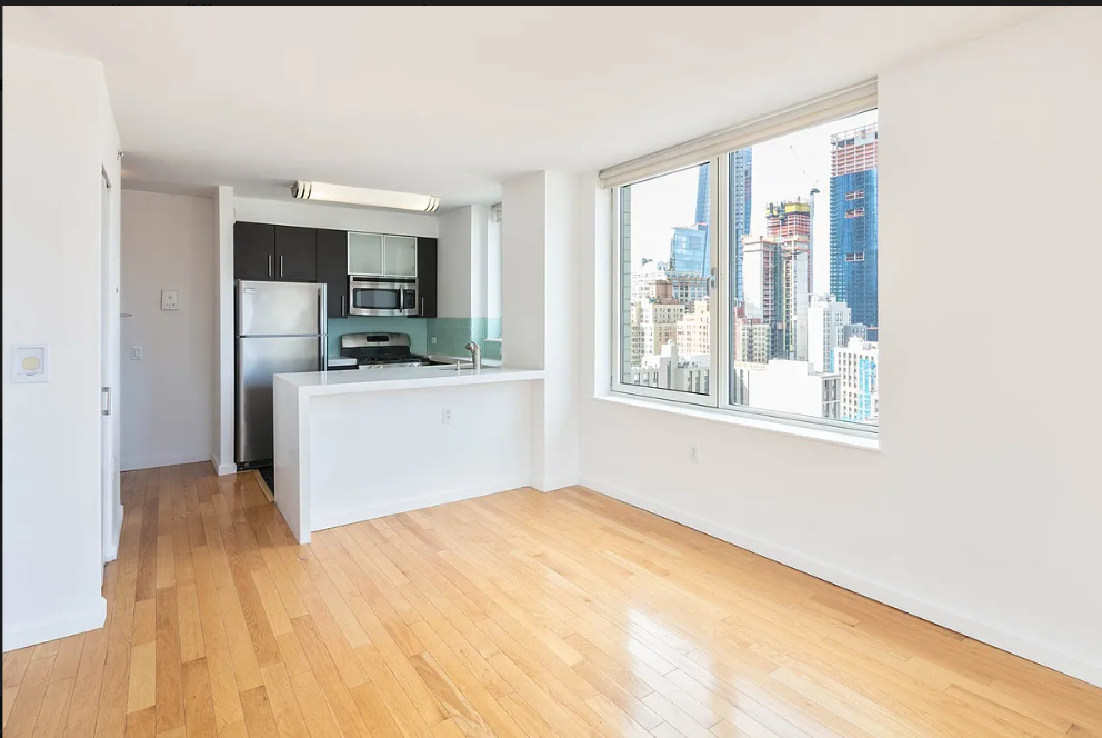 350 West 37th Street - Photo 0