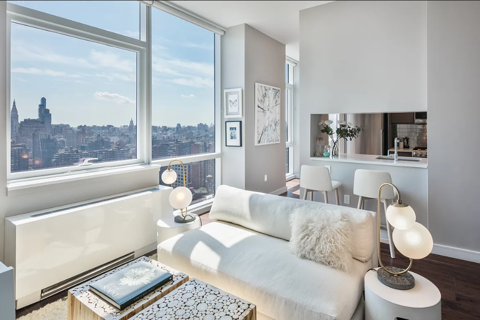507 West 28th Street - Photo 2