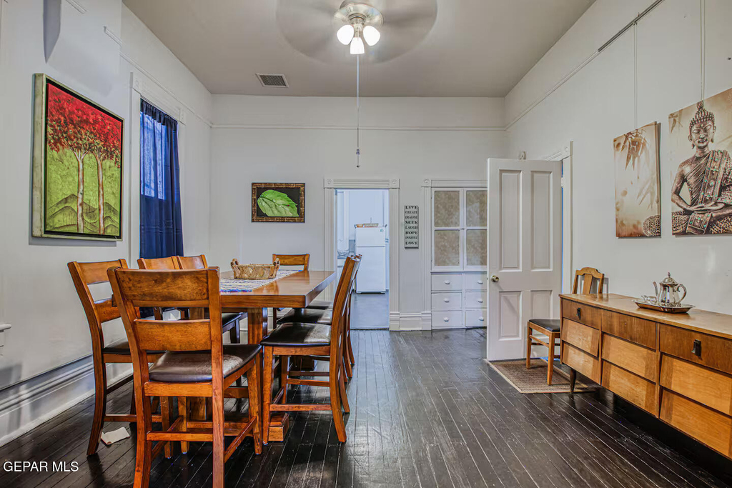 1214 N Kansas Street - Photo 2