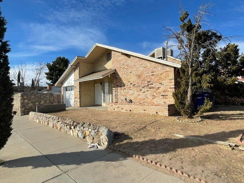 1901 Lee Elder Drive - Photo 1
