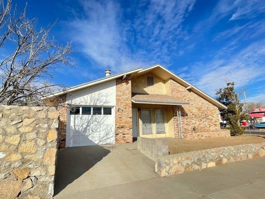 1901 Lee Elder Drive - Photo 2