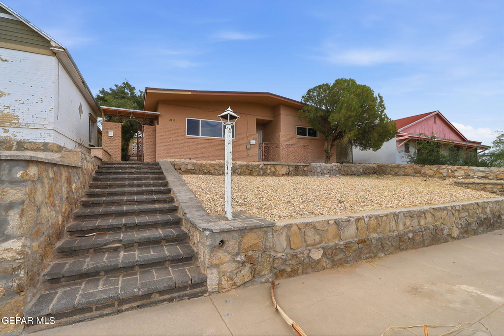 2413 Copper Avenue - Photo 5