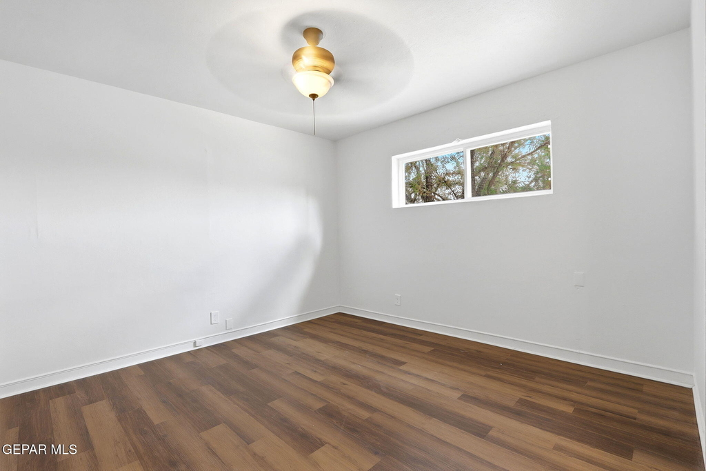 2413 Copper Avenue - Photo 16