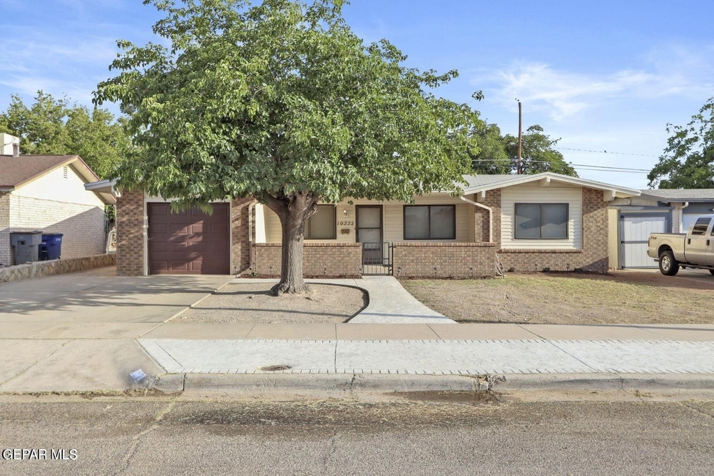 10222 Dunbarton Drive - Photo 0
