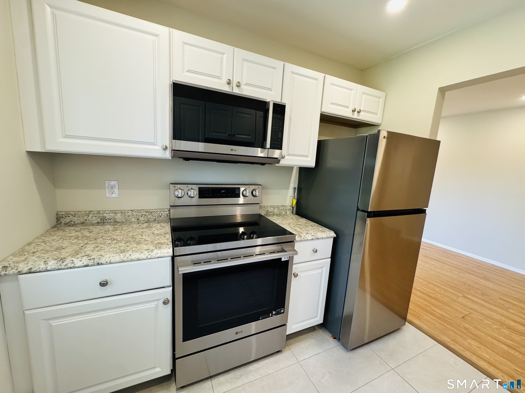 1070 New Haven Avenue - Photo 5