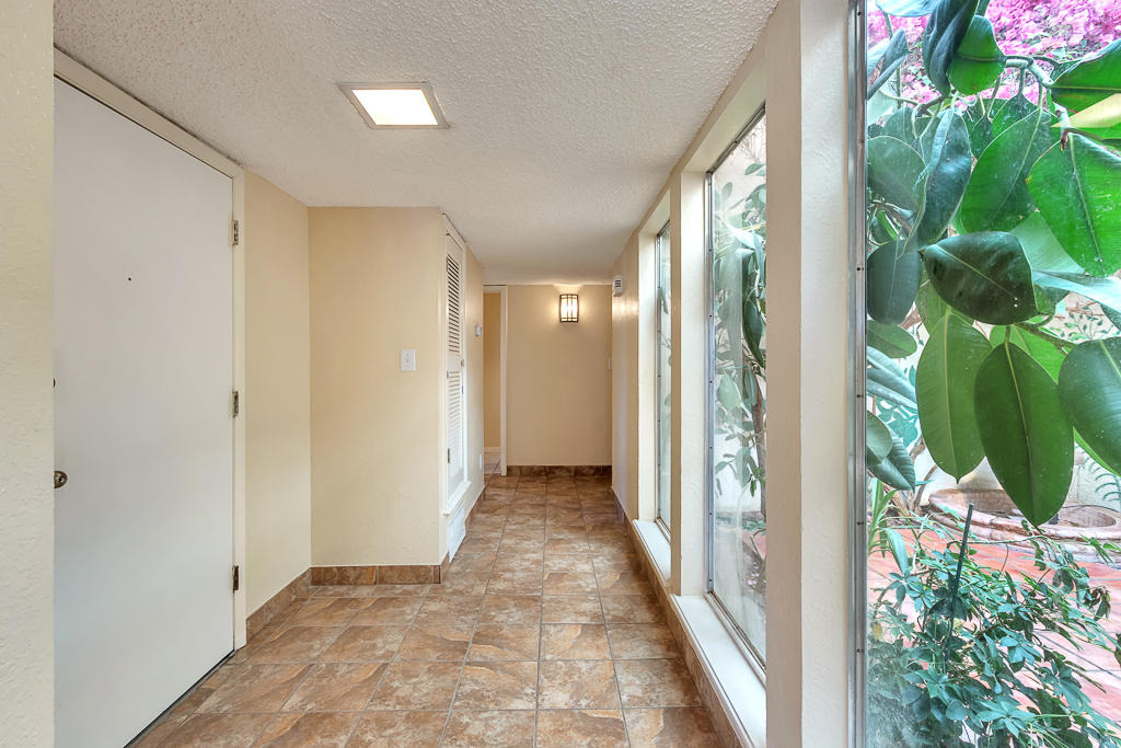 301 Los Nietos Court - Photo 4