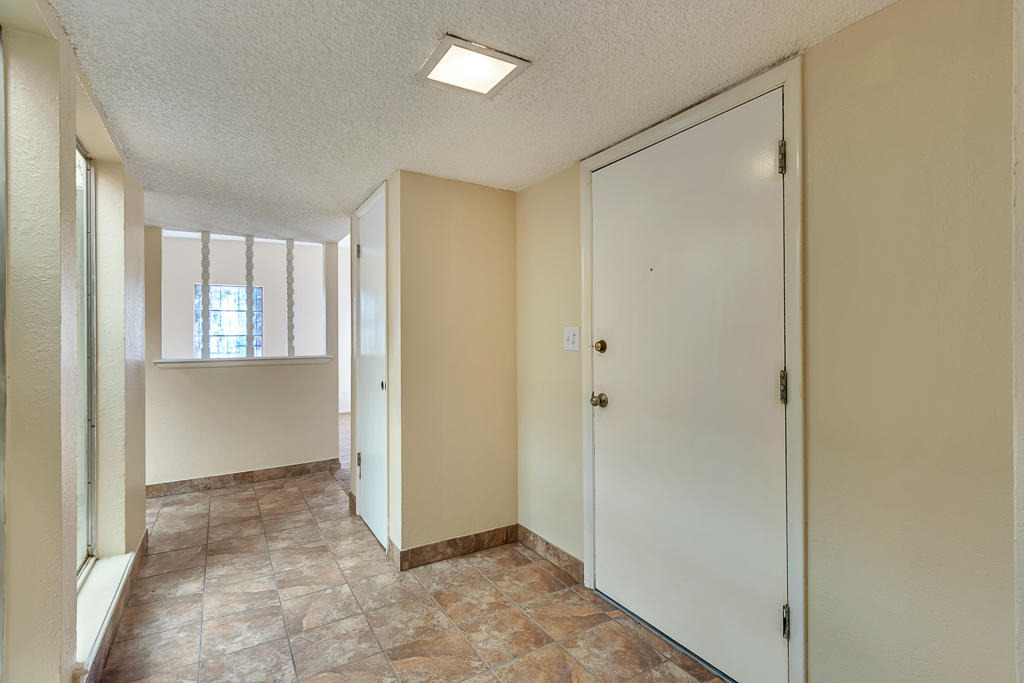 301 Los Nietos Court - Photo 17