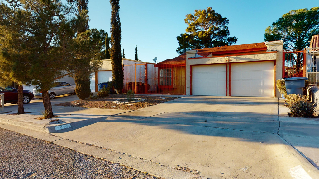 909 Tepic Drive - Photo 1