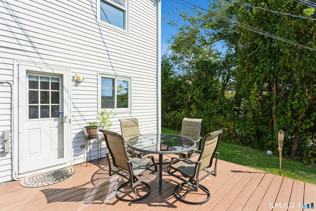 32 Sherwood Place - Photo 4