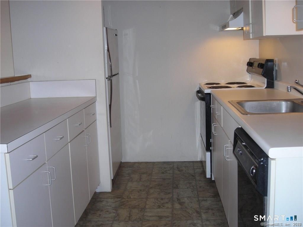 68 Thermos Avenue - Photo 8