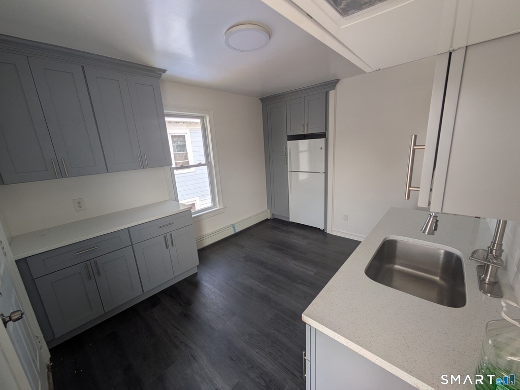 200 Ogden Street - Photo 3