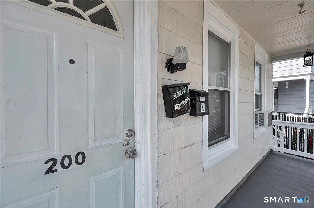 200 Ogden Street - Photo 2
