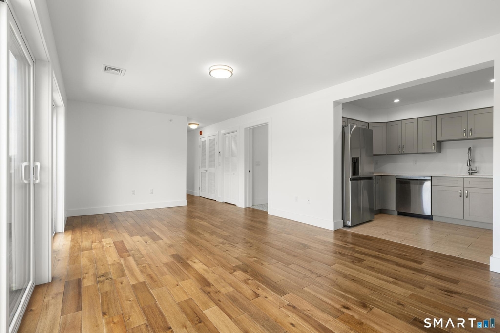 245 Main Street - Photo 4