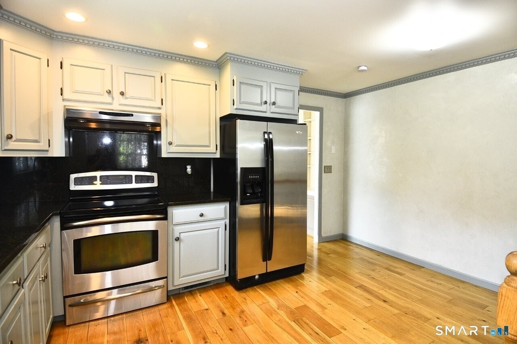 1 Romindon Court - Photo 11