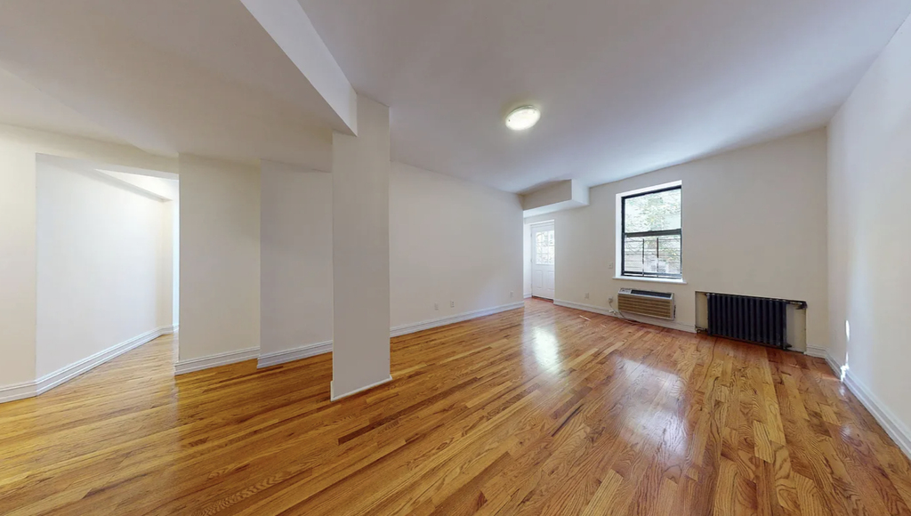 440 East 78th Street - Photo 6