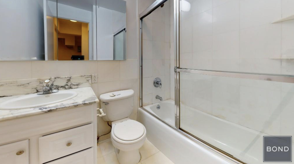 440 East 78th Street - Photo 5
