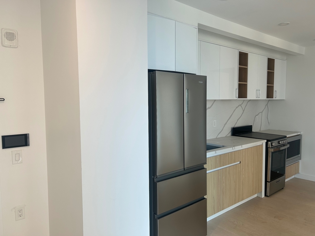 Inwood - Photo 1