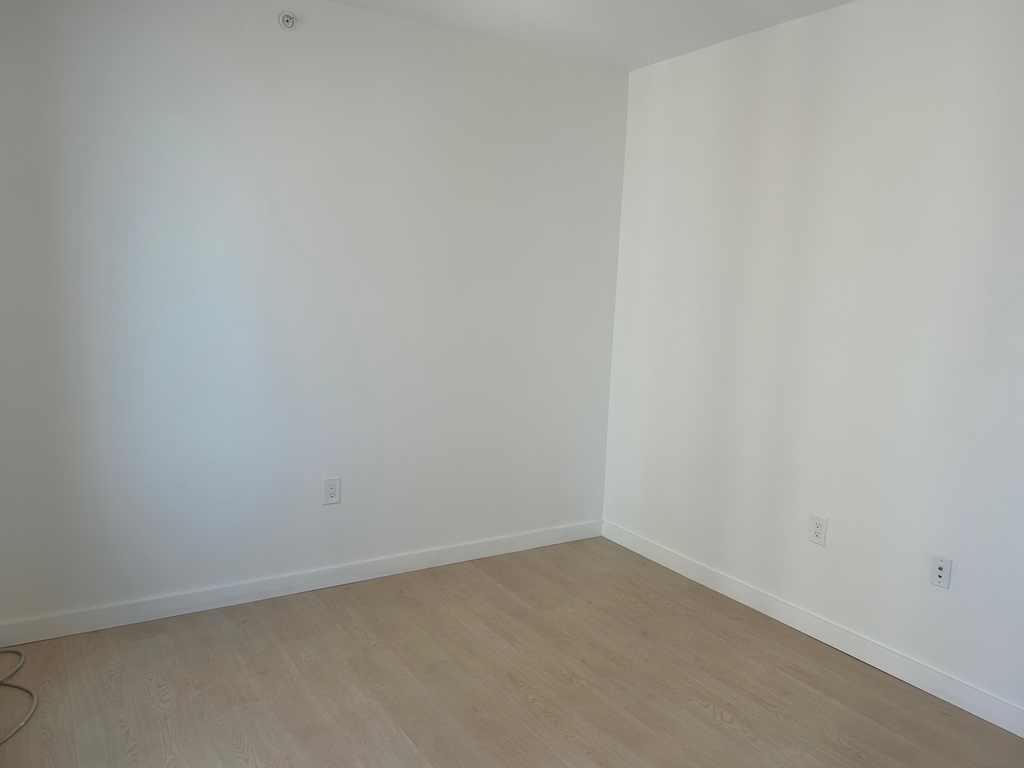 Inwood - Photo 3
