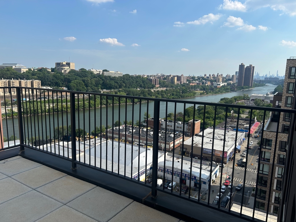 Inwood - Photo 2
