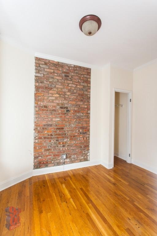 East 13th Street - Photo 6