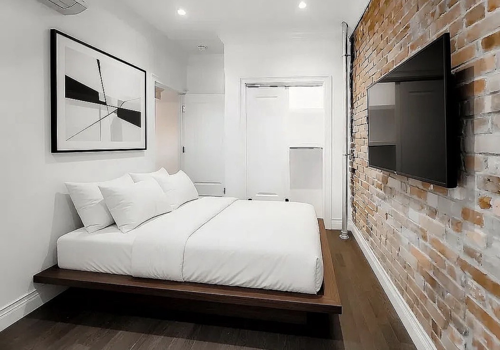 350 3rd Avenue - Photo 5