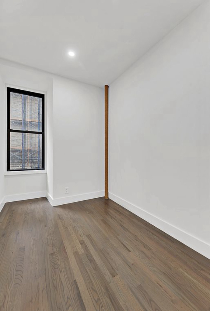 121 Madison Avenue - Photo 4