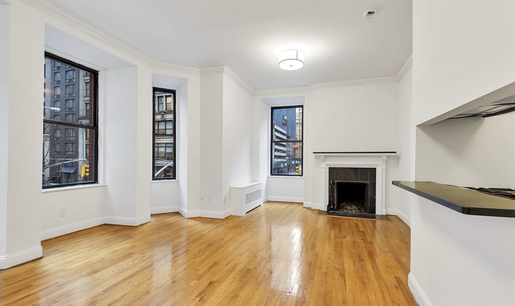 121 Madison Avenue - Photo 1
