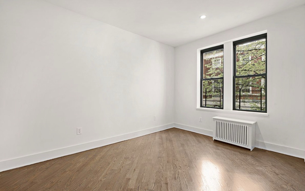 226 East 70th Street - Photo 4