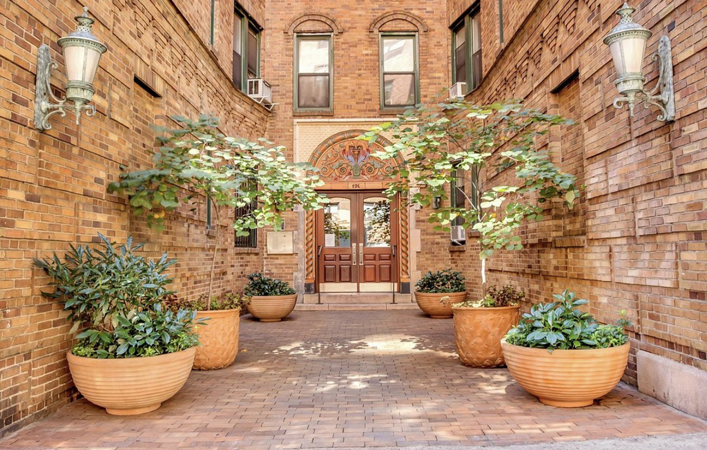226 East 70th Street - Photo 7