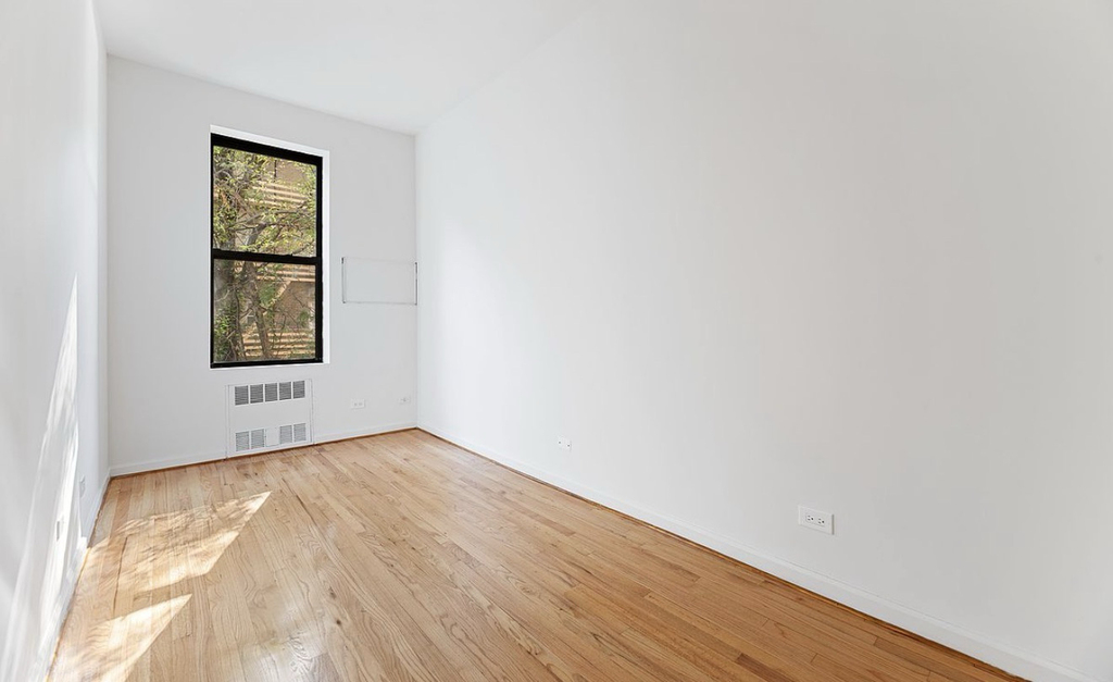 414 East 84th Street - Photo 4