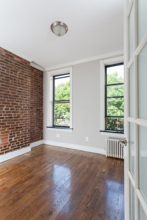 Mott Street - Photo 1