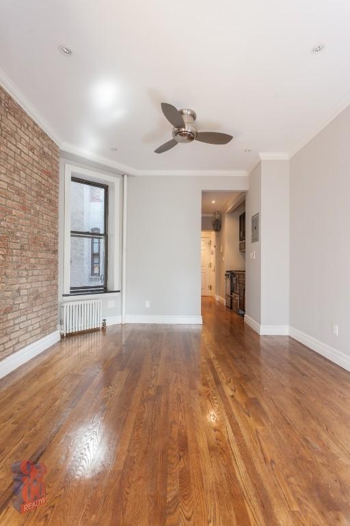 Mott Street - Photo 2