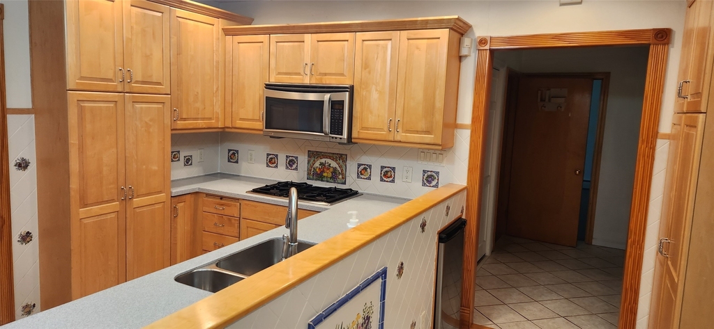 77 Riverside Drive - Photo 33