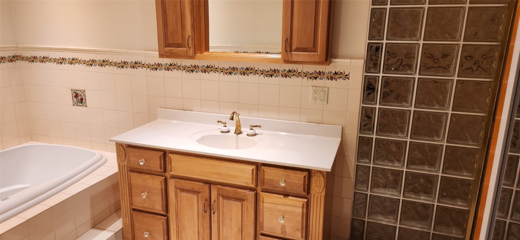 77 Riverside Drive - Photo 24