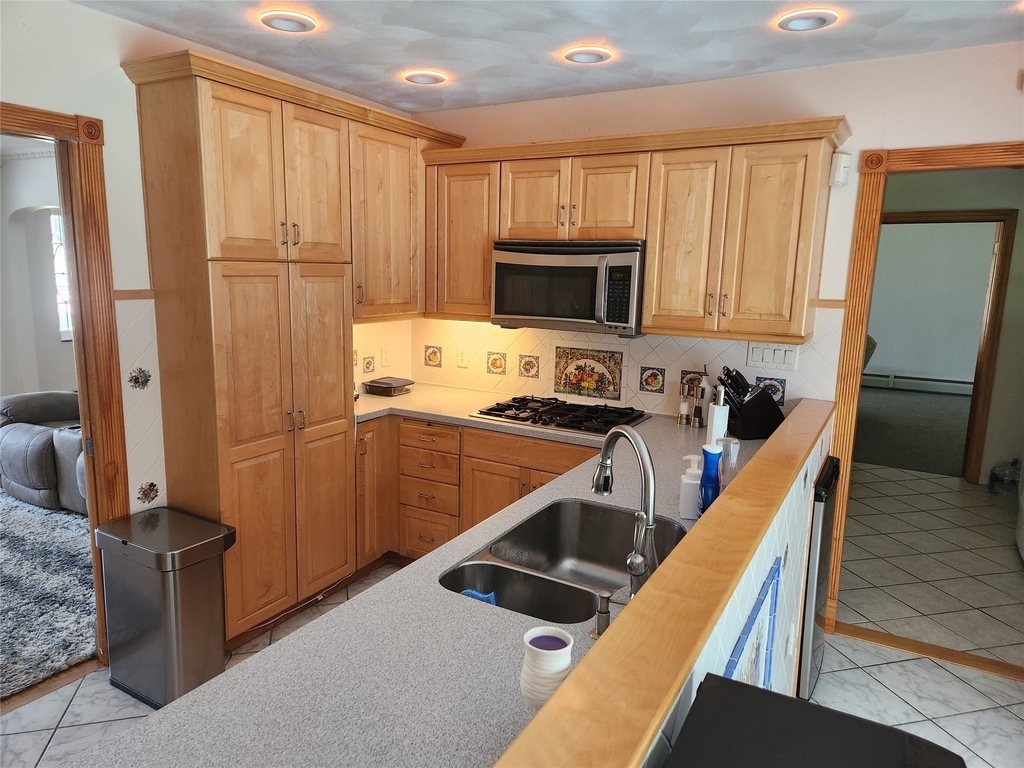 77 Riverside Drive - Photo 17