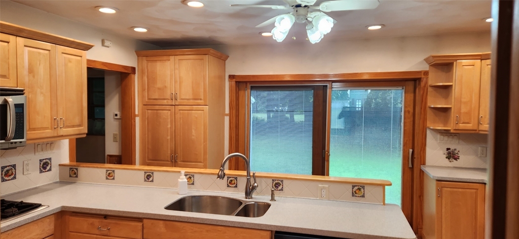 77 Riverside Drive - Photo 35