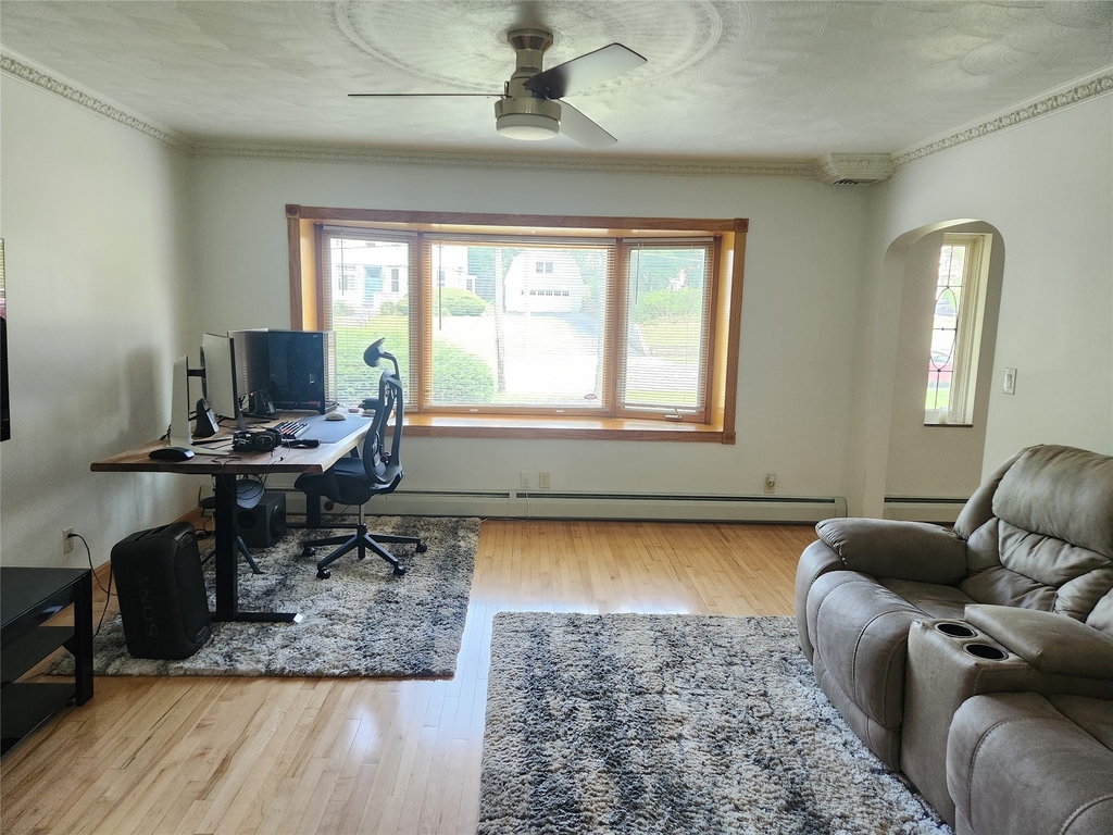 77 Riverside Drive - Photo 10