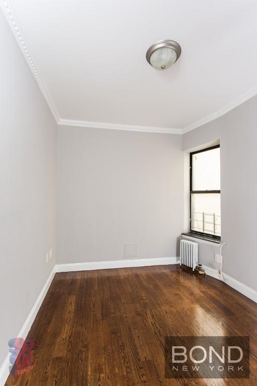 East 100th Street - Photo 2