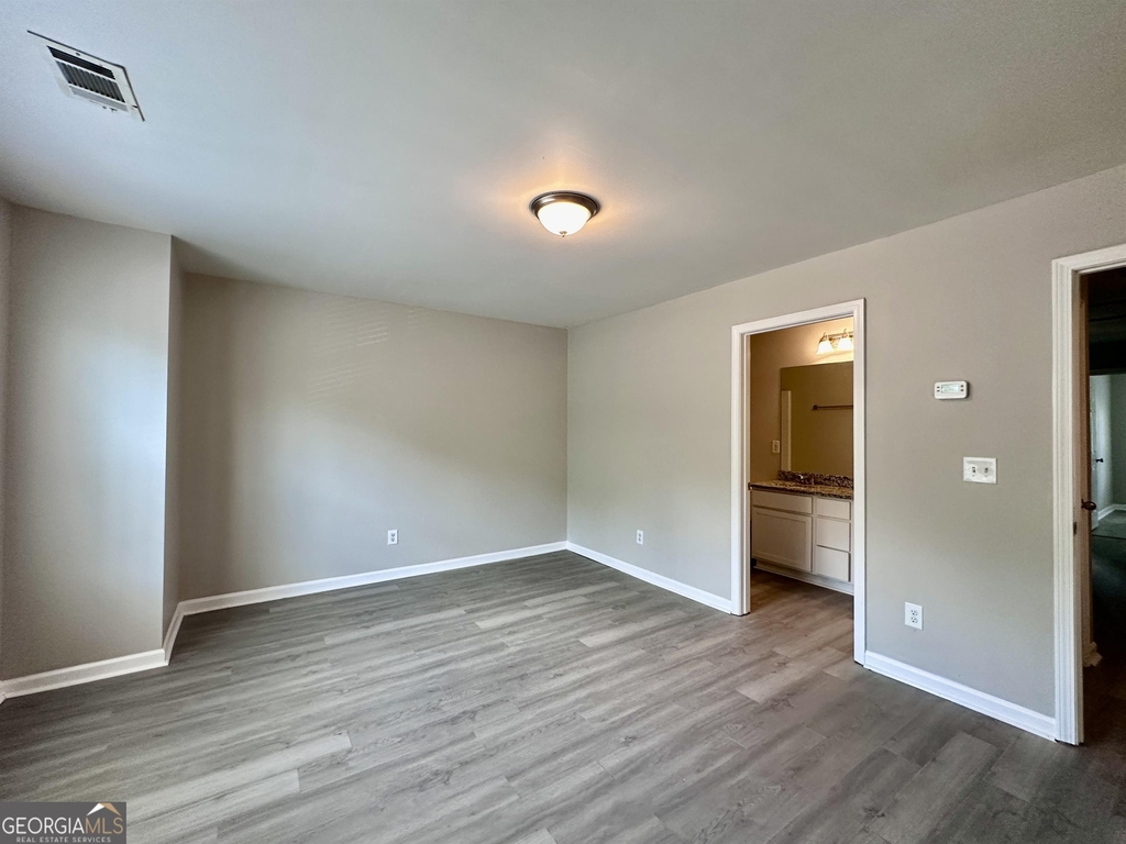 706 Keeshono Street - Photo 6