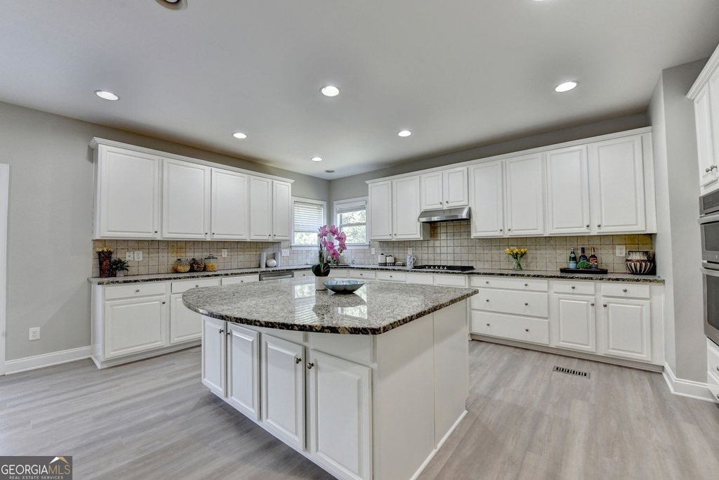 4805 Shelbourne Drive - Photo 35