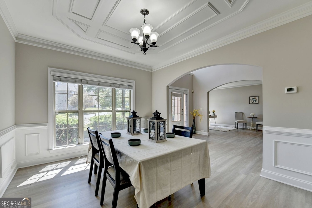 4805 Shelbourne Drive - Photo 7