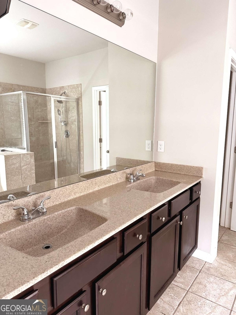 237 Franklin Street - Photo 16