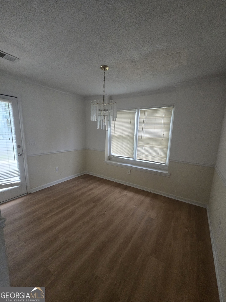3490 Runnymeade Drive - Photo 3