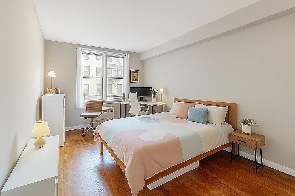 East 58th Street - Photo 2
