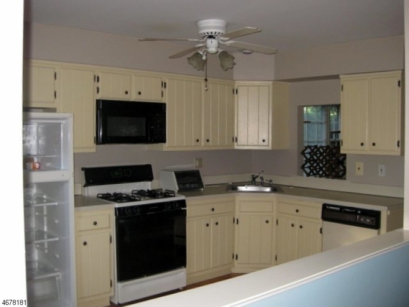25 Wexford Dr - Photo 1