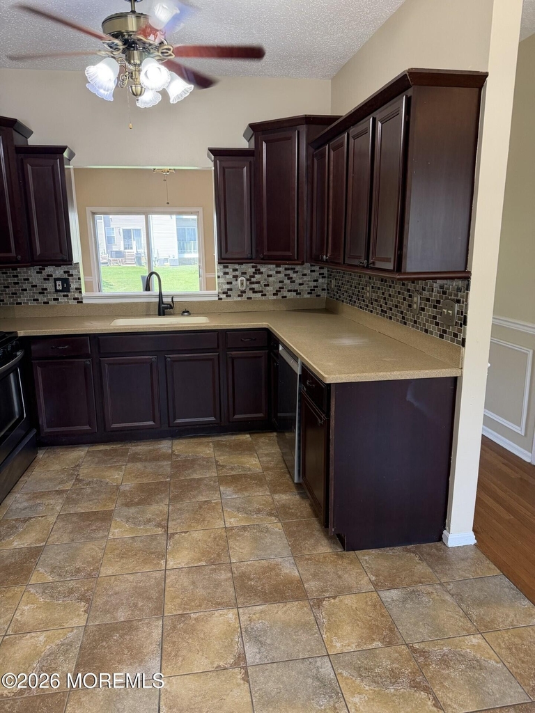 3904 Plowmans Court - Photo 5