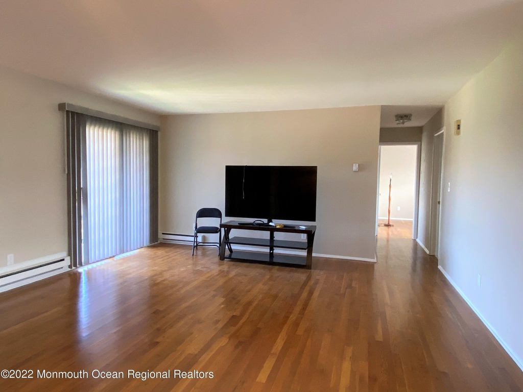 1501 Ocean Avenue - Photo 7