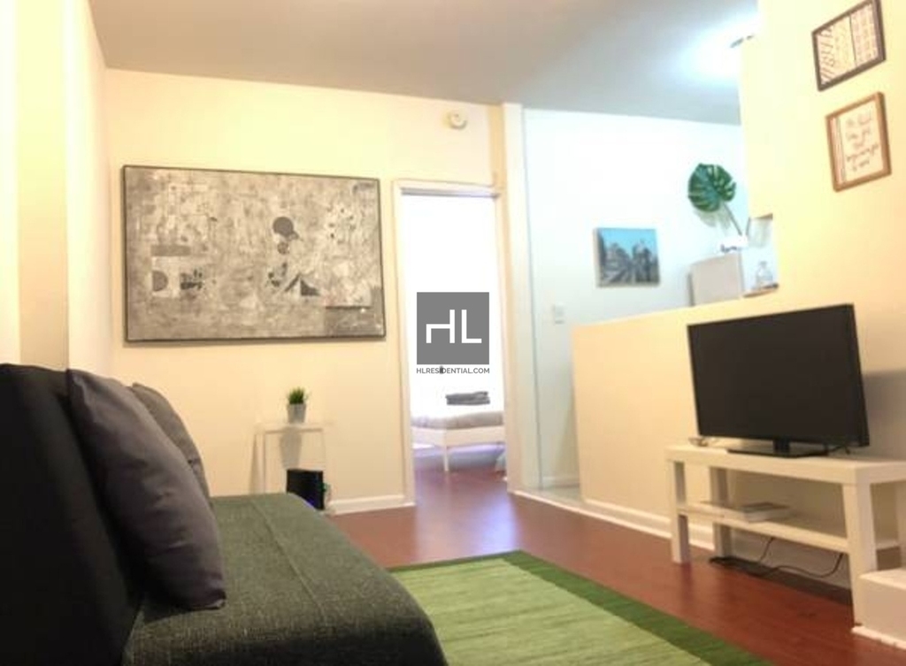 East 11th Street - Photo 1